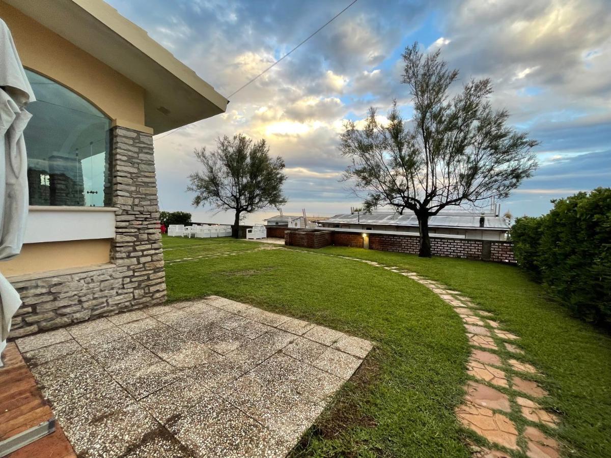 Villa Paonessa Lido Di Fondi Εξωτερικό φωτογραφία